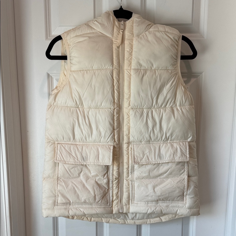 Urban Republic Collection - Girls Hooded Puffer Vest -‎ Cream - Size 14/16 Large